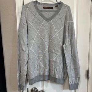 Perry Ellis w Gray V-Neck Sweater with Diamond Pattern XXL / A13